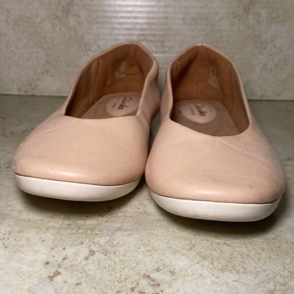 Clarks Nude Beige Ballet Flats Comfortable Cushioned Insoles Fairy Cottagecore - Picture 3 of 9